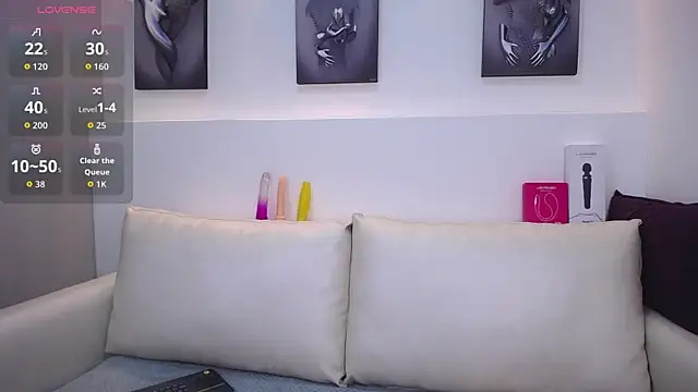 Melodi Roux online show from 10/06/25, 12:13