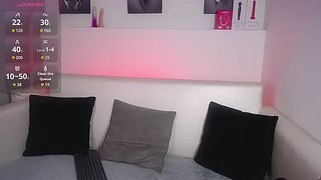 Snapshot of Melodi_Roux chatting on 02/11/26, 01:05 Melodi Roux online show from 02/11/26, 01:05