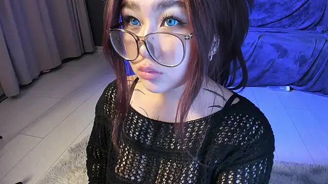 Yuriko May online show from 01/29/25, 06:39