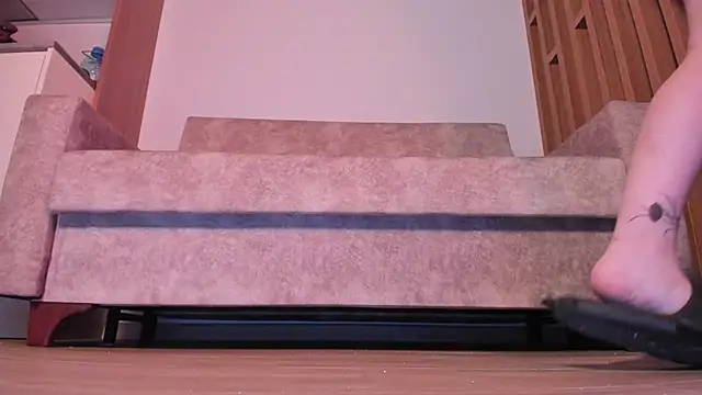 Yuriko May online show from 03/17/25, 07:48