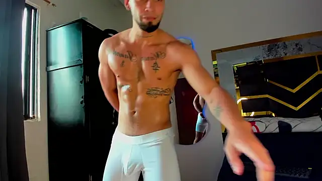 Snapshot of MattDevon chatting on 11/07/25, 06:52 MattDevon online show from 11/07/25, 06:52