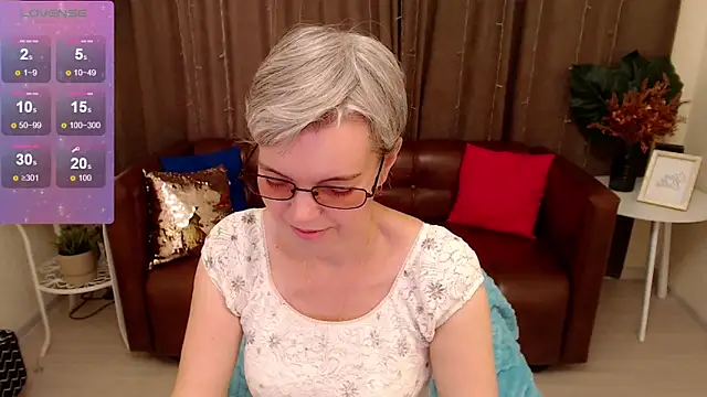 Cutie Erikaa1 online show from 03/05/25, 06:54