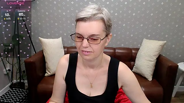 Cutie Erikaa1 online show from 10/11/25, 02:44