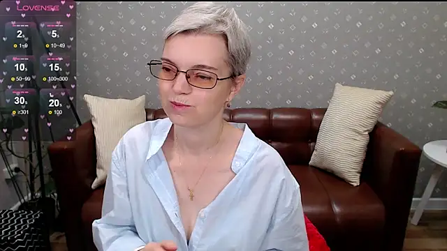 Cutie Erikaa1 online show from 10/13/25, 02:33