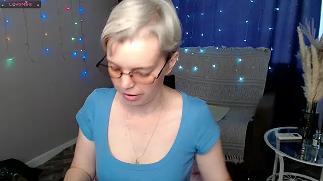Cutie Erikaa1 online show from 05/30/26, 02:19
