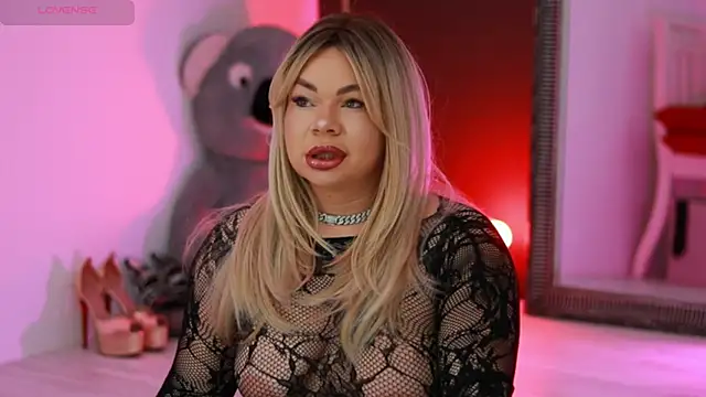 MissLilaa online show from 03/22/25, 05:41