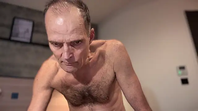 TowaFreespirit online show from 12/26/24, 02:37