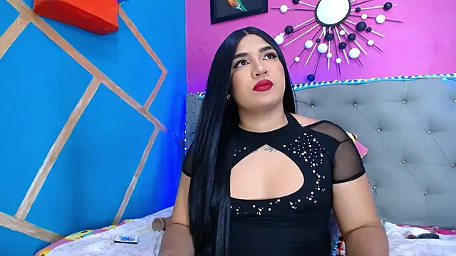 Snapshot of _Empera_ chatting on 02/05/25, 12:31 Empera online show from 02/05/25, 12:31