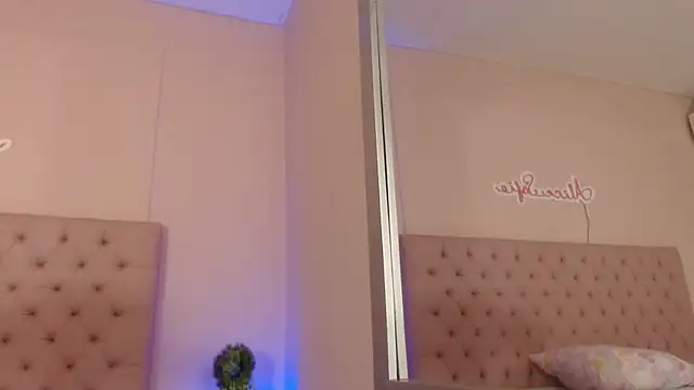 alice sofia online show from 10/20/25, 01:44