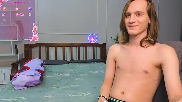 nikompell online show from 12/30/24, 02:09