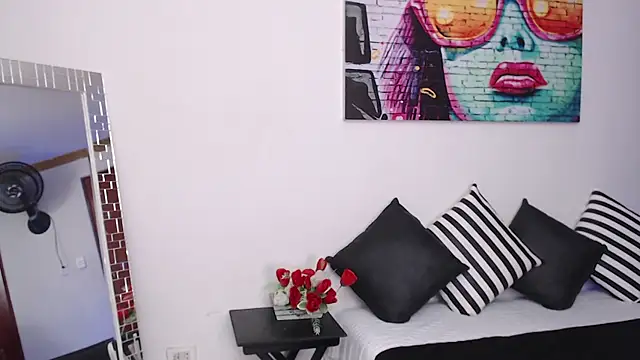 valery-rivas online show from 02/04/25, 03:57