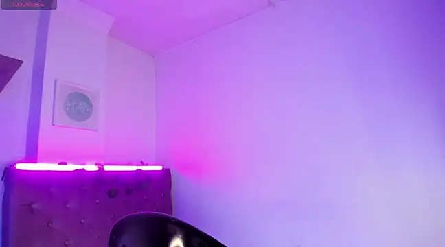 Snapshot of Triipsy chatting on 12/27/24, 07:46 Triipsy online show from 12/27/24, 07:46