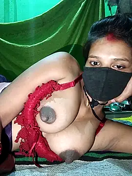 Hoty girl 143 online show from 03/31/26, 12:45