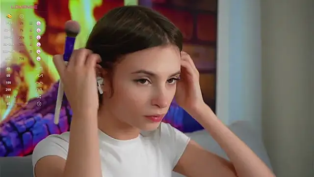 EvaLung777 online show from 10/28/25, 09:13