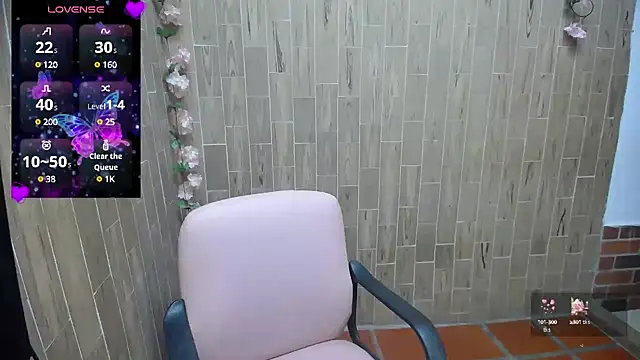 solyeria online show from 02/20/25, 12:08