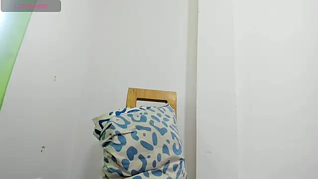 Kayla sofip01 online show from 12/08/24, 08:04