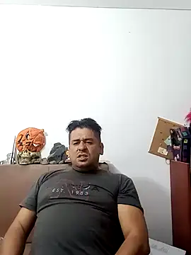 Snapshot of Joy2jordyson chatting on 02/01/25, 04:35 Joy2jordyson online show from 02/01/25, 04:35