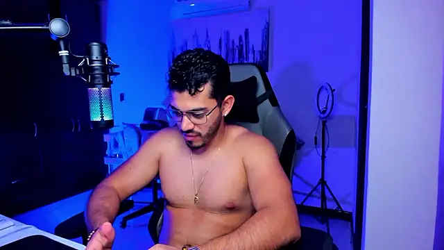 BrunoD31 online show from 10/29/25, 04:37