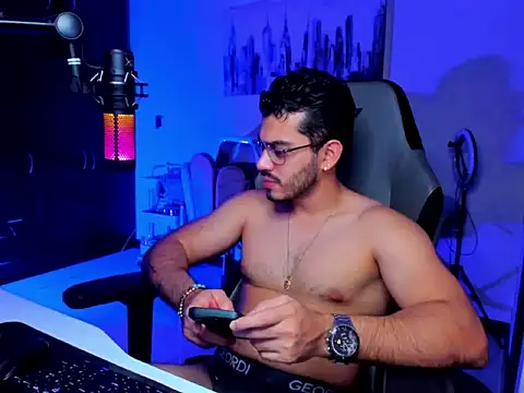 BrunoD31 online show from 02/15/26, 04:53