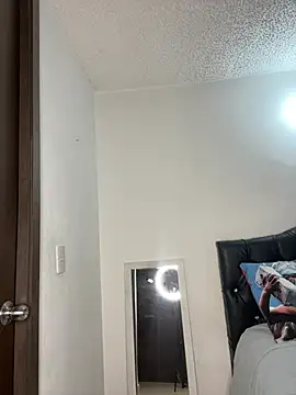 sophijenner online show from 02/18/25, 04:58