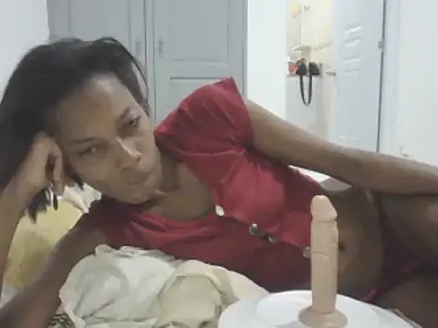 Snapshot of adele-33 chatting on 02/11/25, 12:38 adele-33 online show from 02/11/25, 12:38