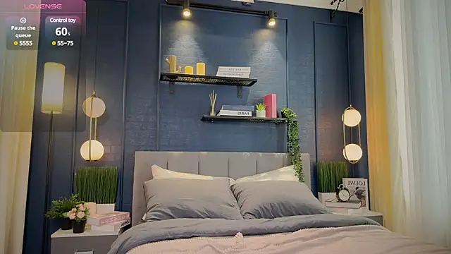 Lella Ryann  online show from 03/06/25, 06:59