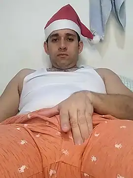 Snapshot of CRISTHIAN_GREY01 chatting on 12/06/24, 05:53 CRISTHIAN GREY01 online show from 12/06/24, 05:53