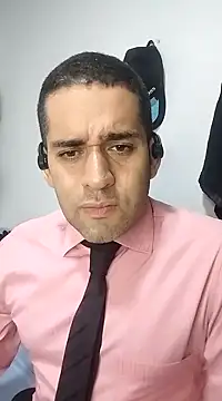 Snapshot of CRISTHIAN_GREY01 chatting on 01/31/25, 03:20 CRISTHIAN GREY01 online show from 01/31/25, 03:20