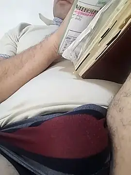 Snapshot of CRISTHIAN_GREY01 chatting on 02/26/25, 05:42 CRISTHIAN GREY01 online show from 02/26/25, 05:42