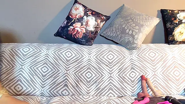 snowpanter online show from 09/15/25, 07:52