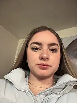 imlindapink online show from 11/18/25, 02:54