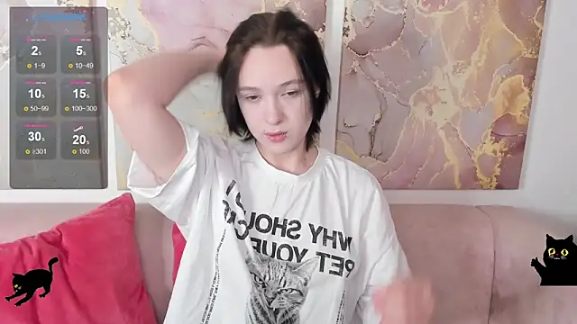 fiamoory online show from 04/12/26, 01:21