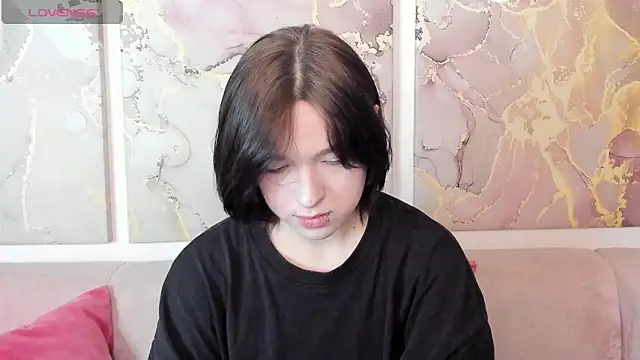 Snapshot of fiamoory chatting on 05/10/26, 04:50 fiamoory online show from 05/10/26, 04:50