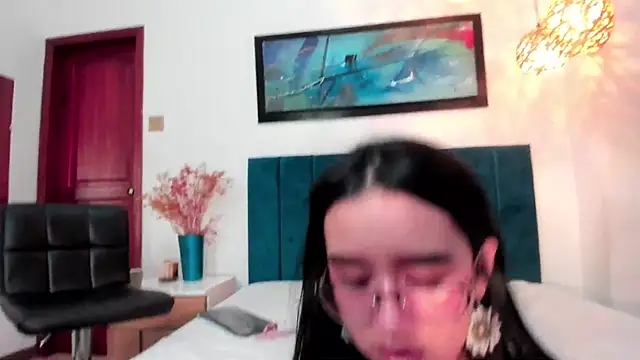 LaraGoldd online show from 02/19/25, 04:23