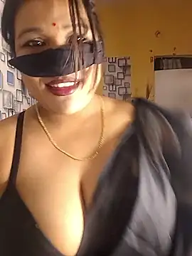 Radhikadavi879 online show from 09/30/25, 05:07