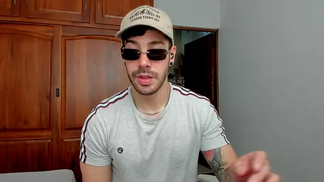 Guyinthemountain online show from 06/09/26, 02:50