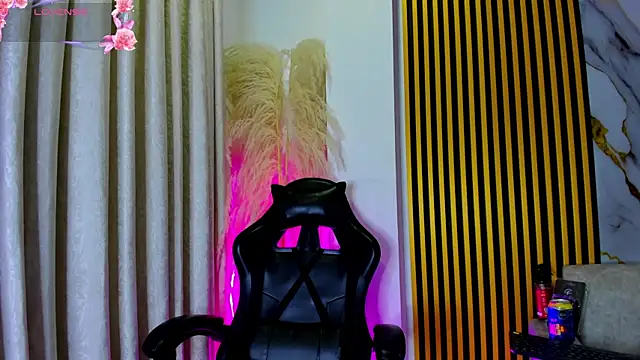 JulietaKane online show from 11/16/25, 05:24