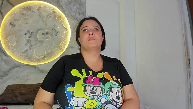 JulietaKane online show from 12/23/25, 05:05