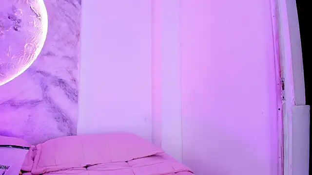 JulietaKane online show from 02/27/26, 06:02