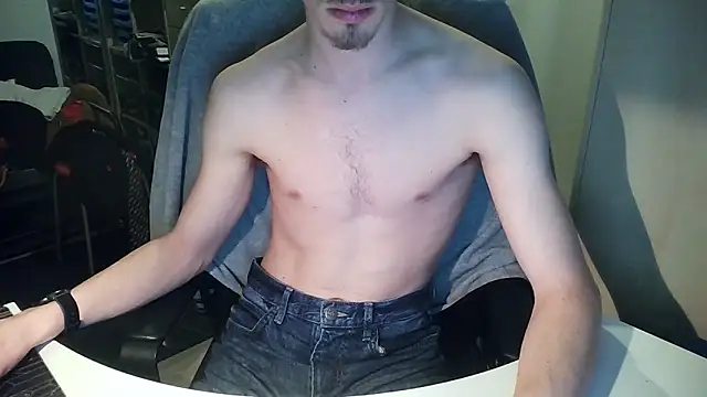 Snapshot of masc_mason chatting on 02/28/25, 07:25 masc mason online show from 02/28/25, 07:25