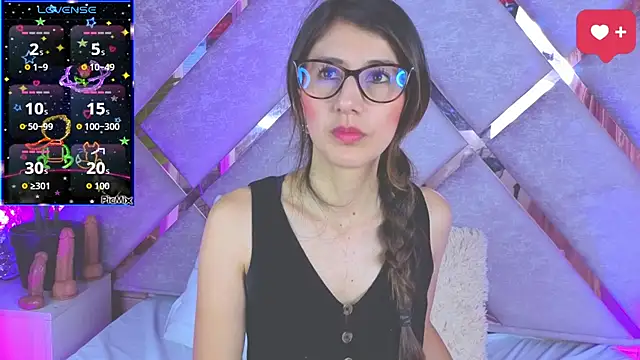  jade white  online show from 04/01/26, 02:58