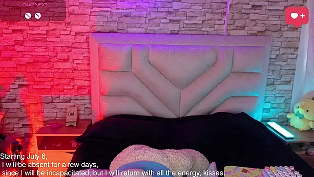 Snapshot of _jade_white_ chatting on 06/12/26, 01:43 jade white online show from 06/12/26, 01:43