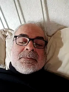 Snapshot of Satiro_Sevilla chatting on 03/18/25, 02:59 Satiro Sevilla online show from 03/18/25, 02:59