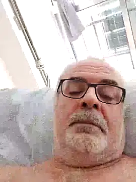 Snapshot of Satiro_Sevilla chatting on 09/09/25, 01:21 Satiro Sevilla online show from 09/09/25, 01:21