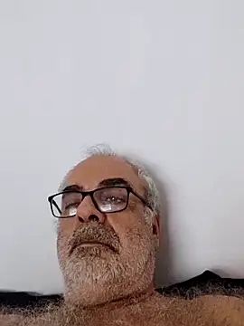 Snapshot of Satiro_Sevilla chatting on 09/11/25, 11:05 Satiro Sevilla online show from 09/11/25, 11:05