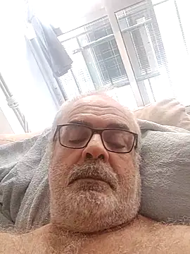 Snapshot of Satiro_Sevilla chatting on 09/14/25, 05:12 Satiro Sevilla online show from 09/14/25, 05:12