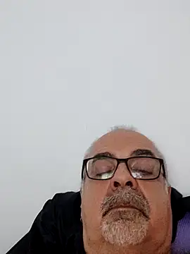 Snapshot of Satiro_Sevilla chatting on 10/04/25, 09:02 Satiro Sevilla online show from 10/04/25, 09:02