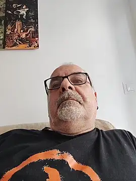 Snapshot of Satiro_Sevilla chatting on 10/07/25, 02:03 Satiro Sevilla online show from 10/07/25, 02:03