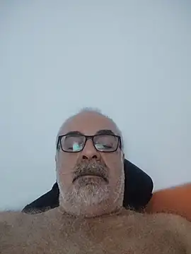 Snapshot of Satiro_Sevilla chatting on 10/12/25, 08:08 Satiro Sevilla online show from 10/12/25, 08:08