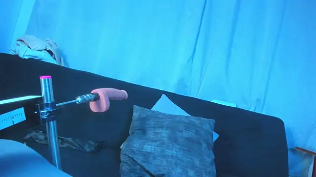 Strella ferrera online show from 03/08/25, 03:45